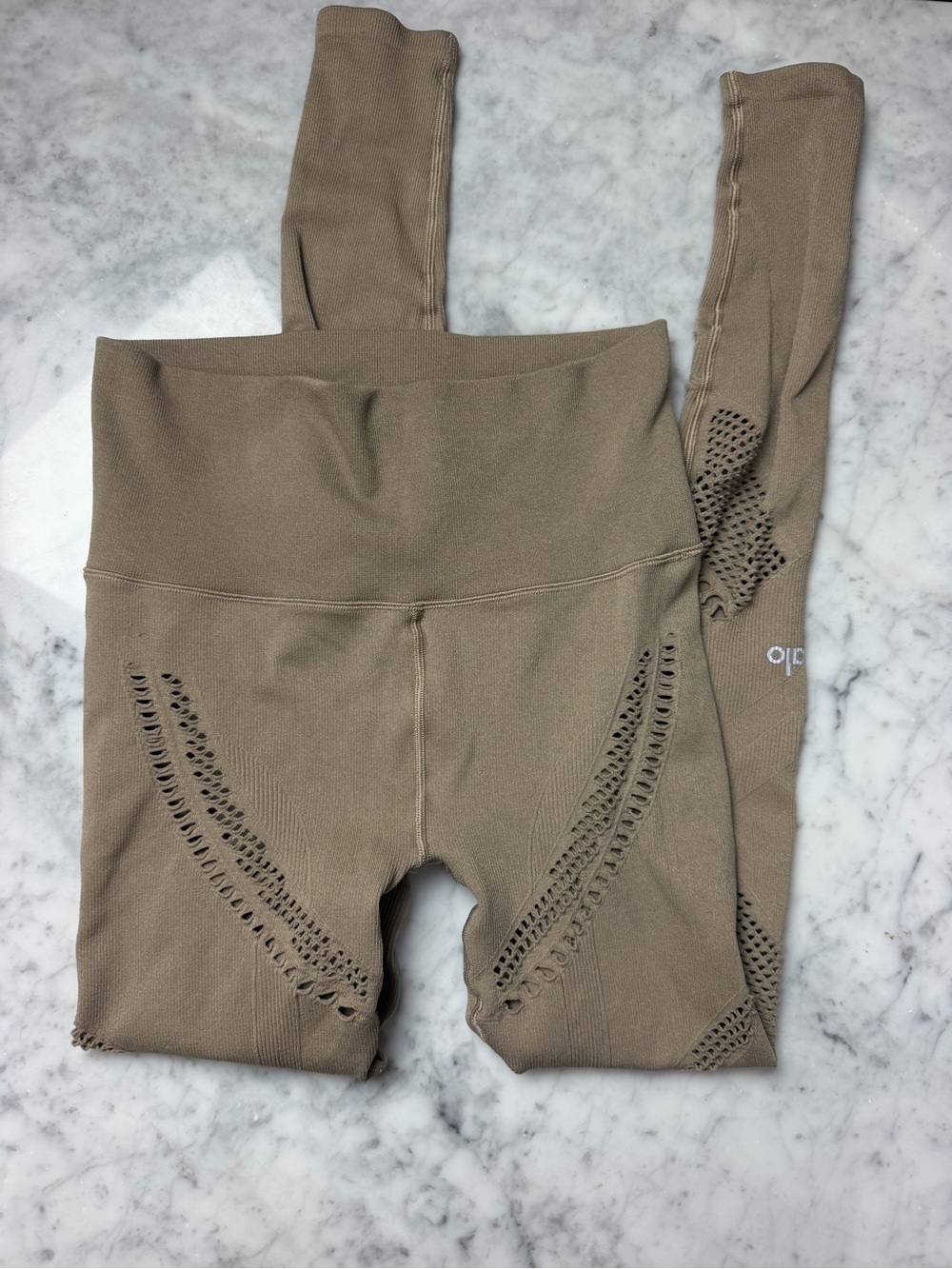 Alo yoga leggings